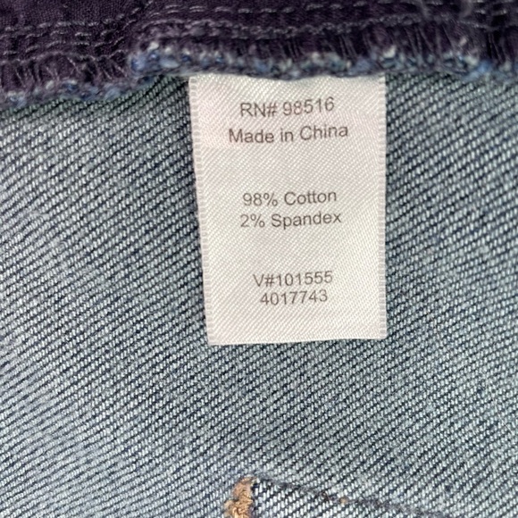 Coldwater Creek Blue Jean Shorts Classic Style Size 18 - Picture 4 of 8